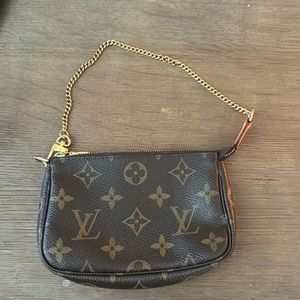 Louis Vuitton Mini Pochette Accessoires